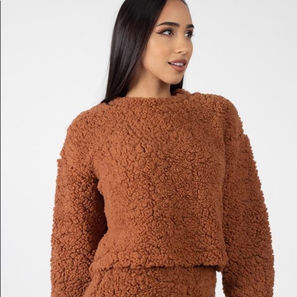 Comfy Cozy Lounge Set - Picture 3 of 8